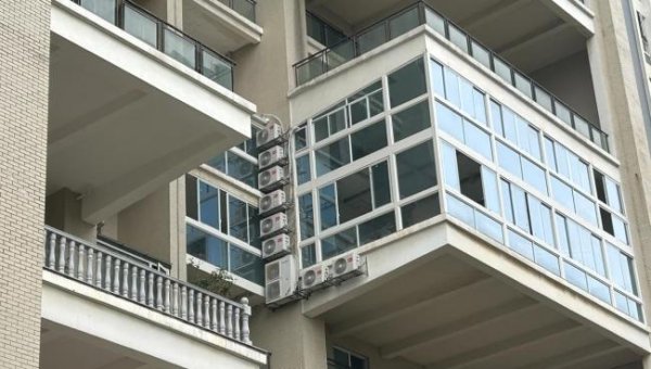 铭创配资 500平房子装20余台空调19个马桶 装修引发邻里担忧